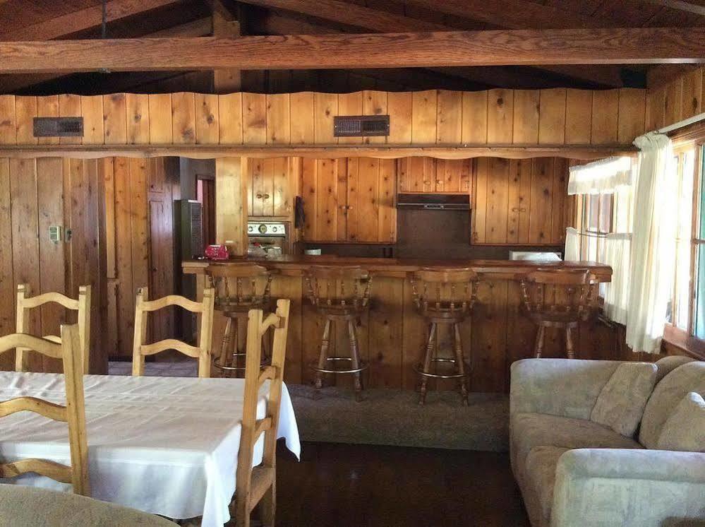 קרנוויל Kern Riverfront Lodge מראה חיצוני תמונה